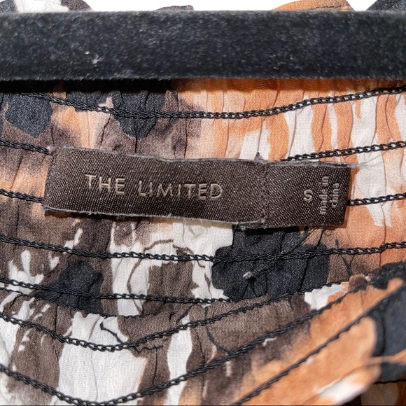 Flower pattern blouse - Picture 2 of 3